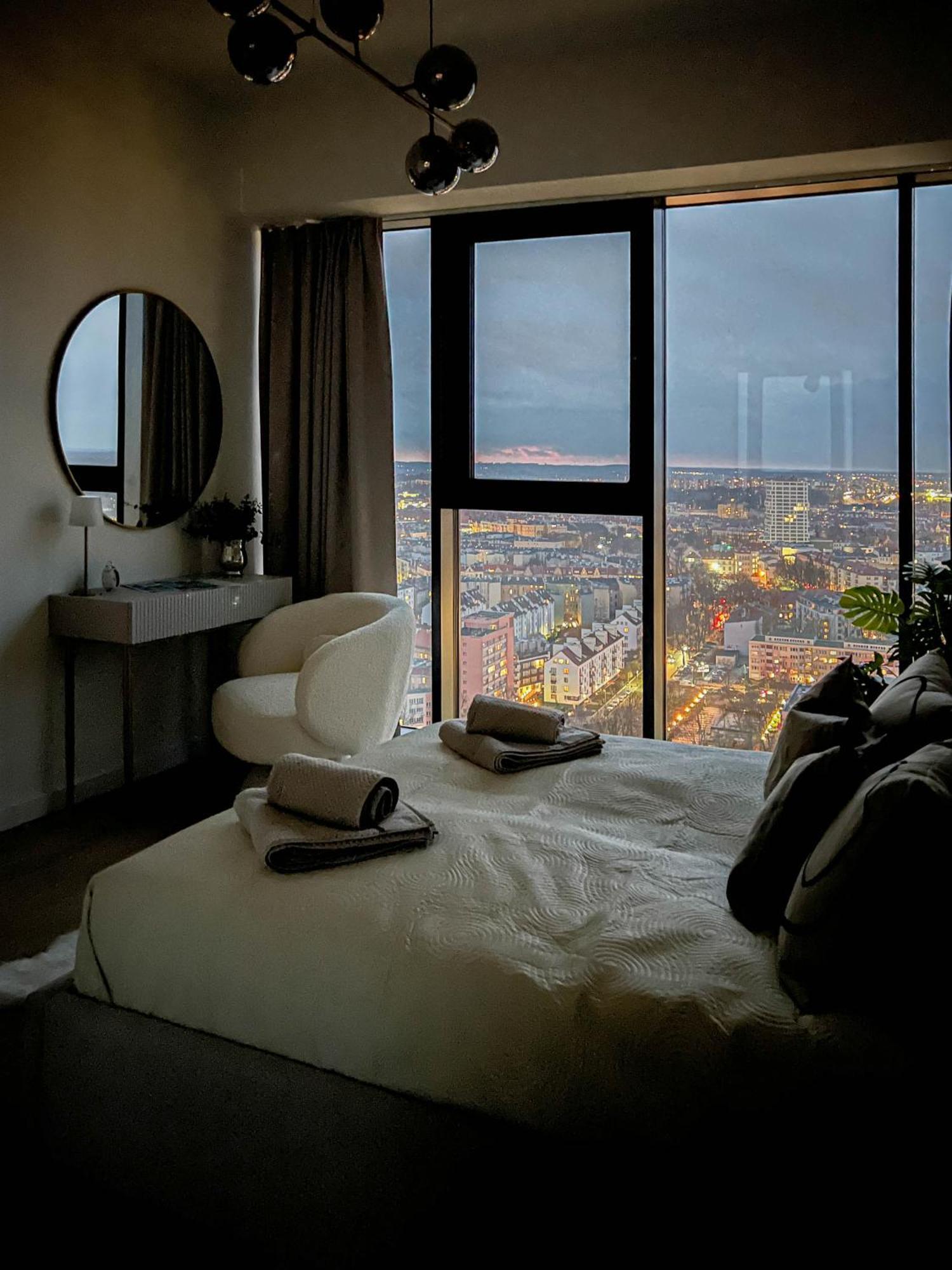 Apartment Apartly - Hanza Tower Apartament City View, Parking, Pool, Sauna